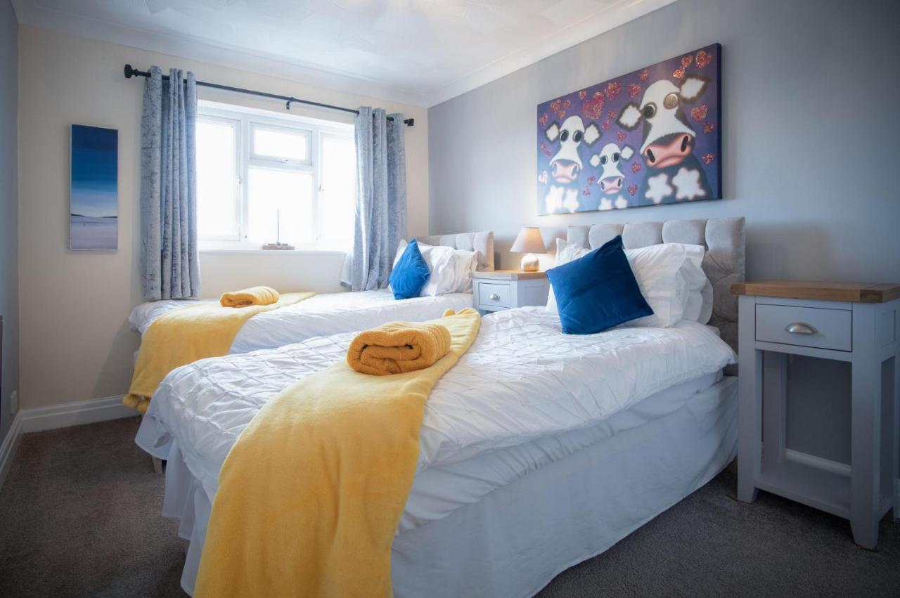 North Beach Heights - 2 Bedroom Penthouse - Tenby Zewnętrze zdjęcie