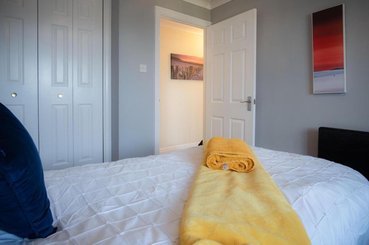 North Beach Heights - 2 Bedroom Penthouse - Tenby Zewnętrze zdjęcie