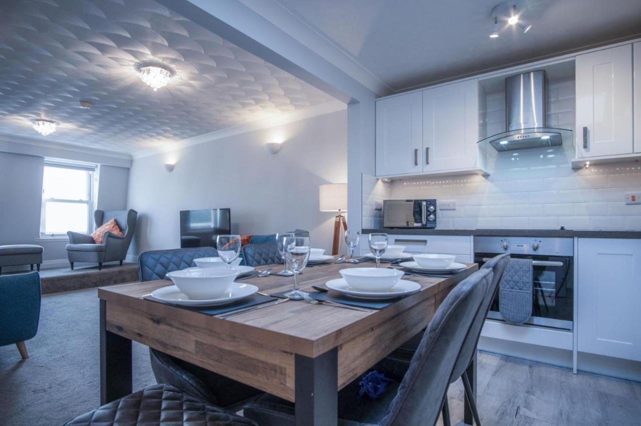 North Beach Heights - 2 Bedroom Penthouse - Tenby Zewnętrze zdjęcie